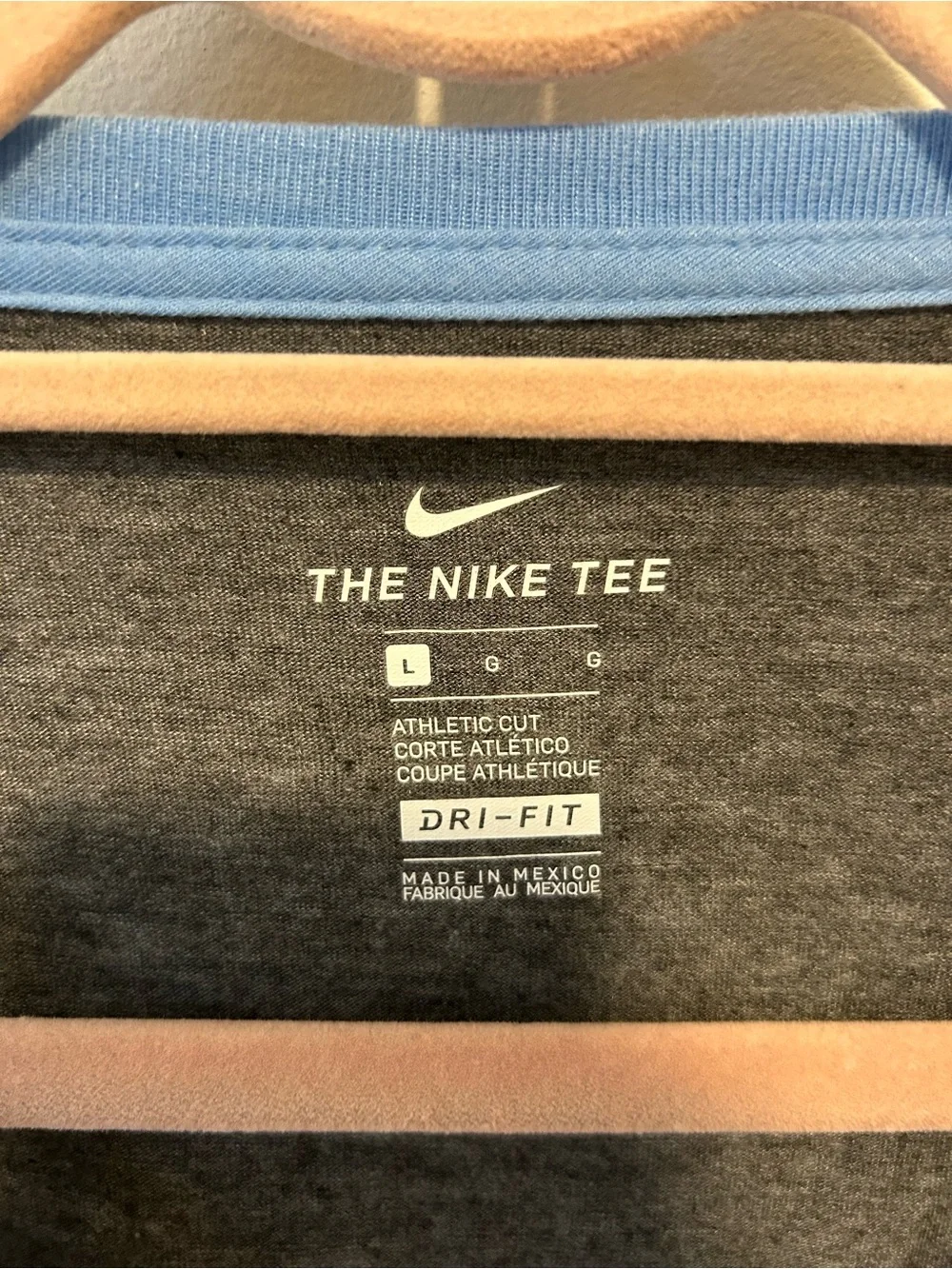 Nike UNC Raglan Long Sleeve Tee - Light Blue & Charcoal